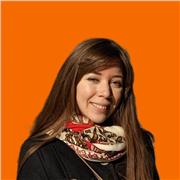 Domino español (castellano) a nivel C2 de Escuela Oficial de Idiomas en España y desprendo mi pasión por el español